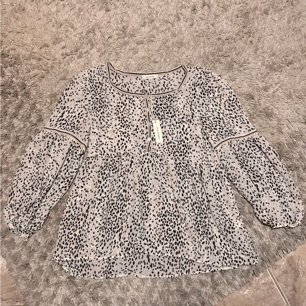 NWT Max Studio Women’s Long Sleeve Blouse